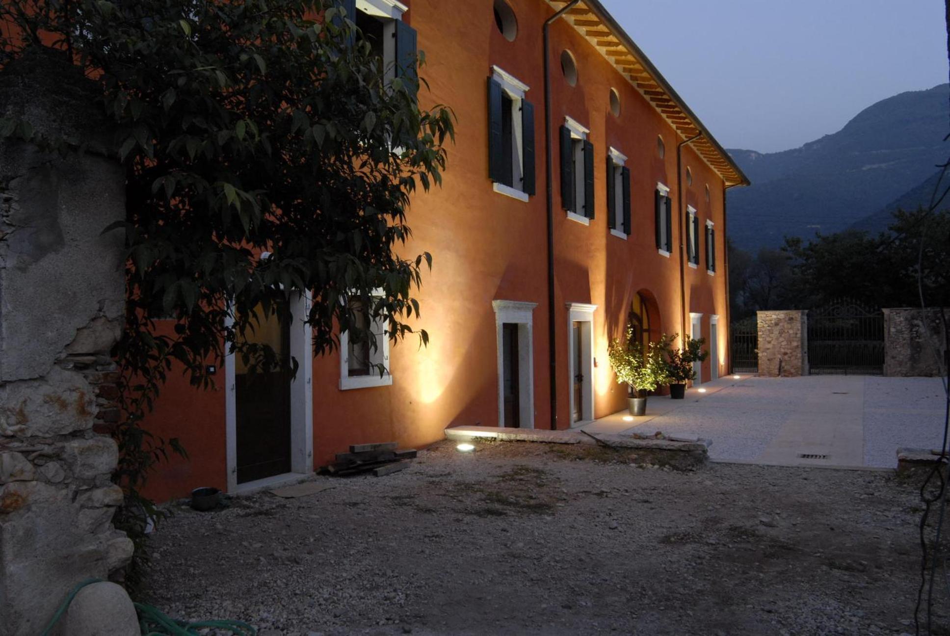 Agriturismo Al Palazzo Rivalta di Brentino Buitenkant foto